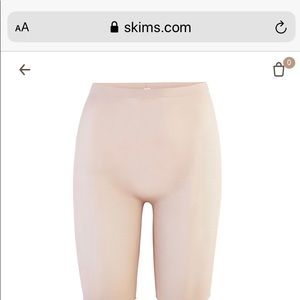 Skins Sheer Sculpt Short
